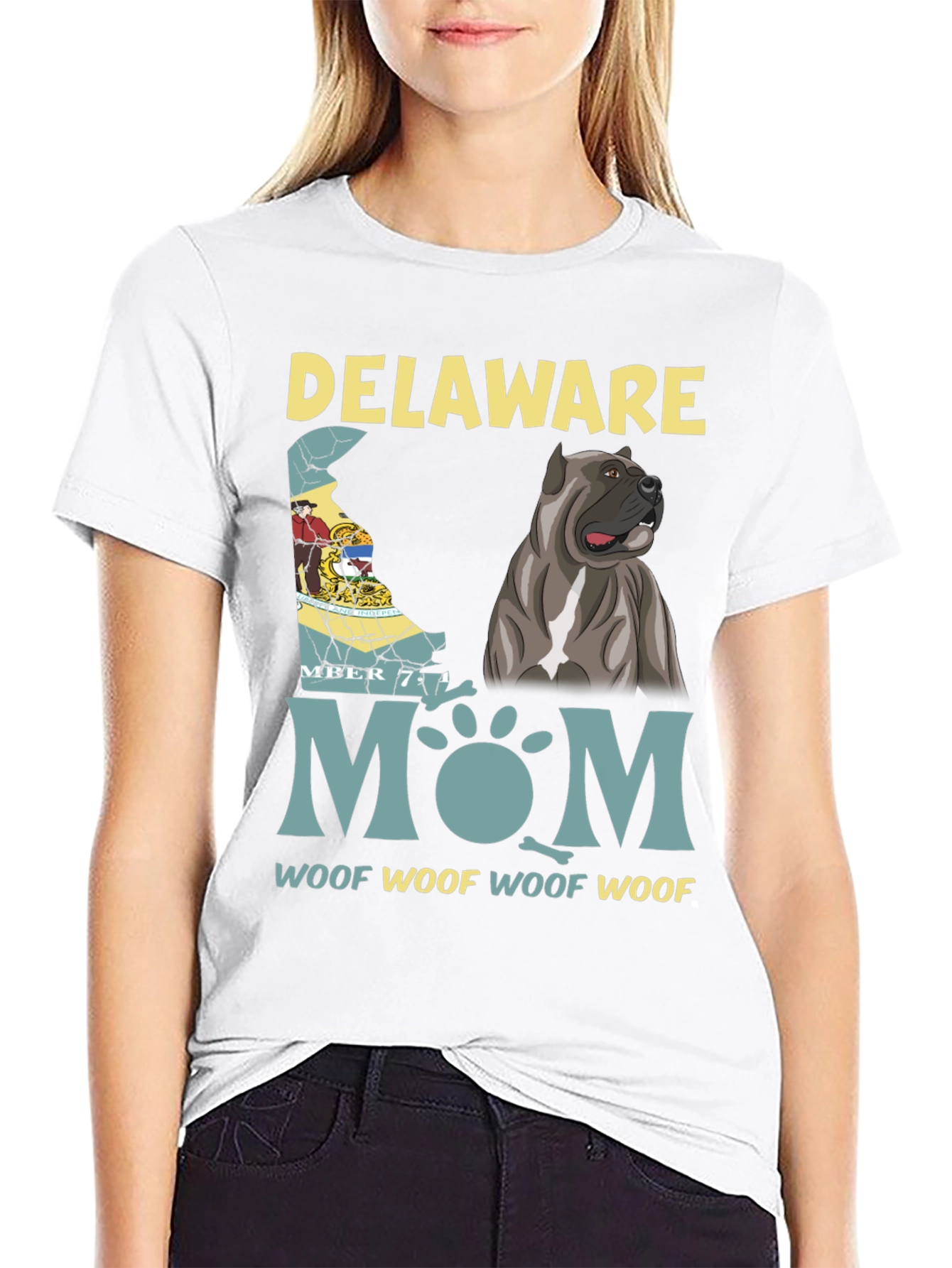 Delaware Dog Mom T-Shirt