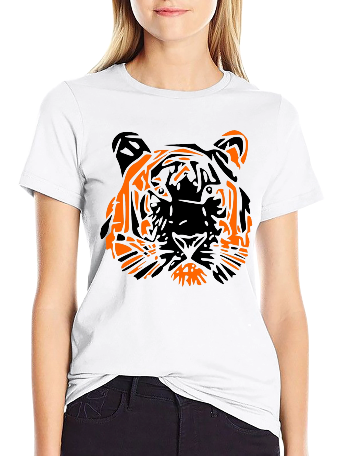 Bold Tiger Graphic Tee - Black