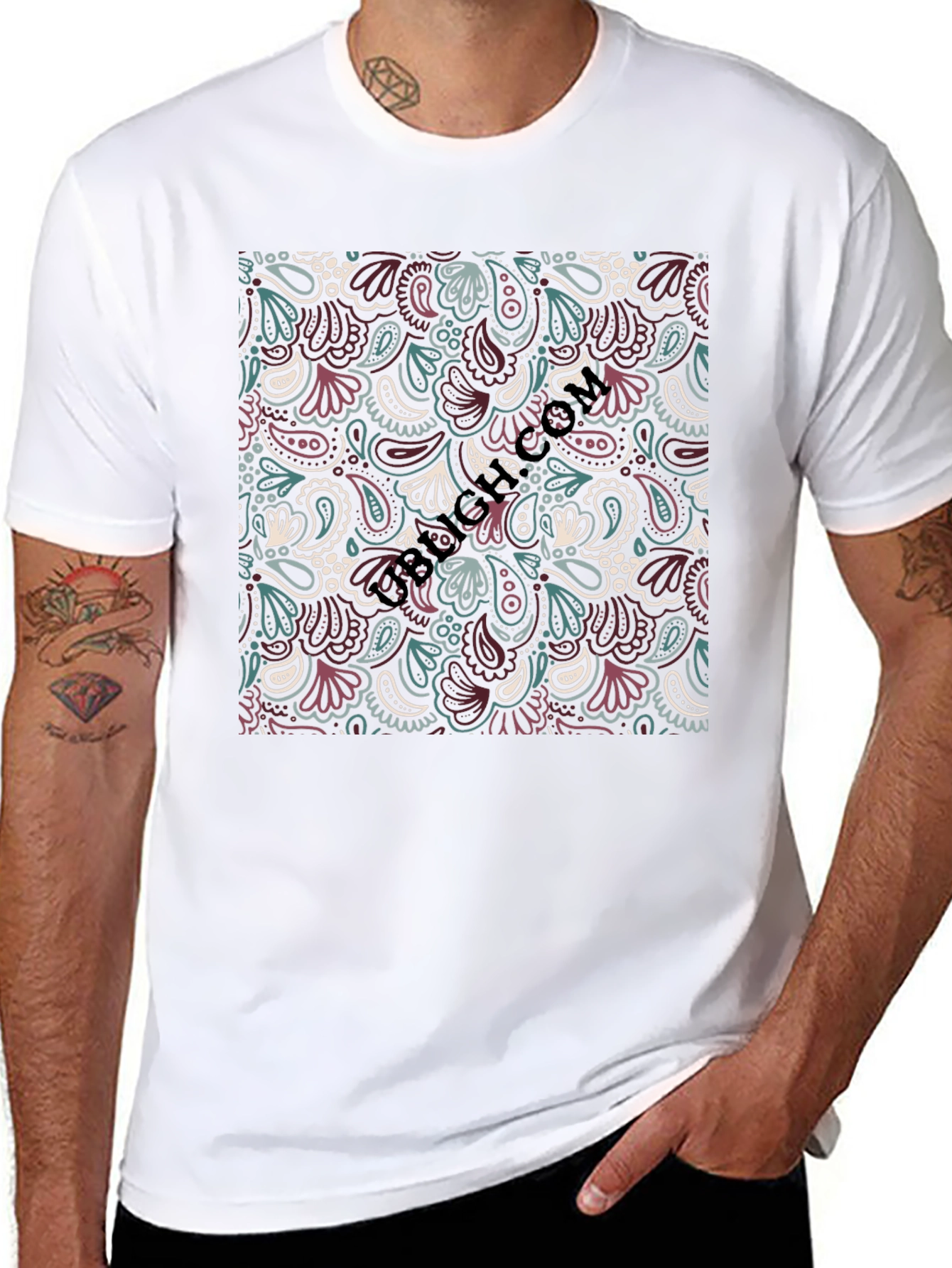 Paisley Patterned Tee - Stylish Black T-Shirt