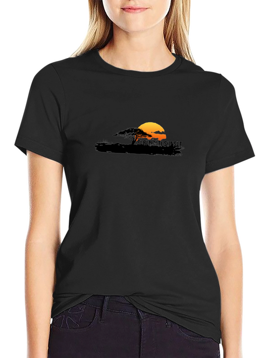 Serengeti Sunset Graphic Tee - Stylish Black T-Shirt