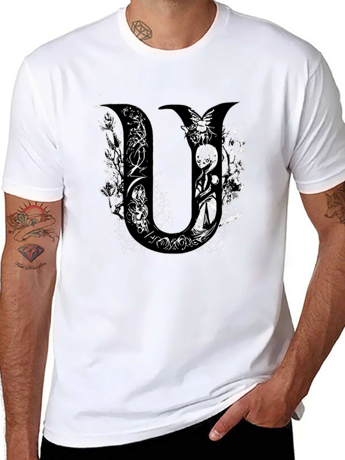 Unique U Letter Graphic Print Black T-Shirt