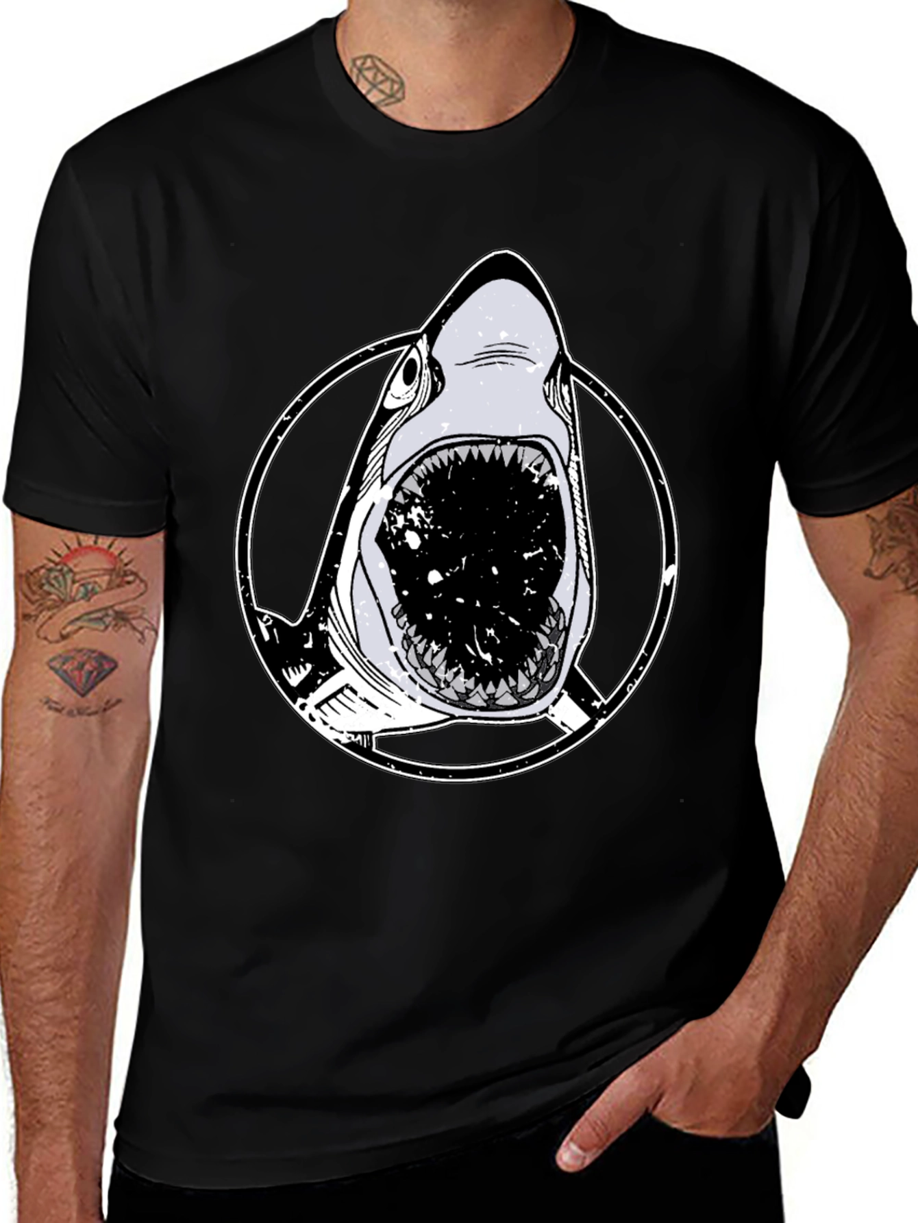 Shark Graphic Black T-Shirt - Bold Animal Print Tee
