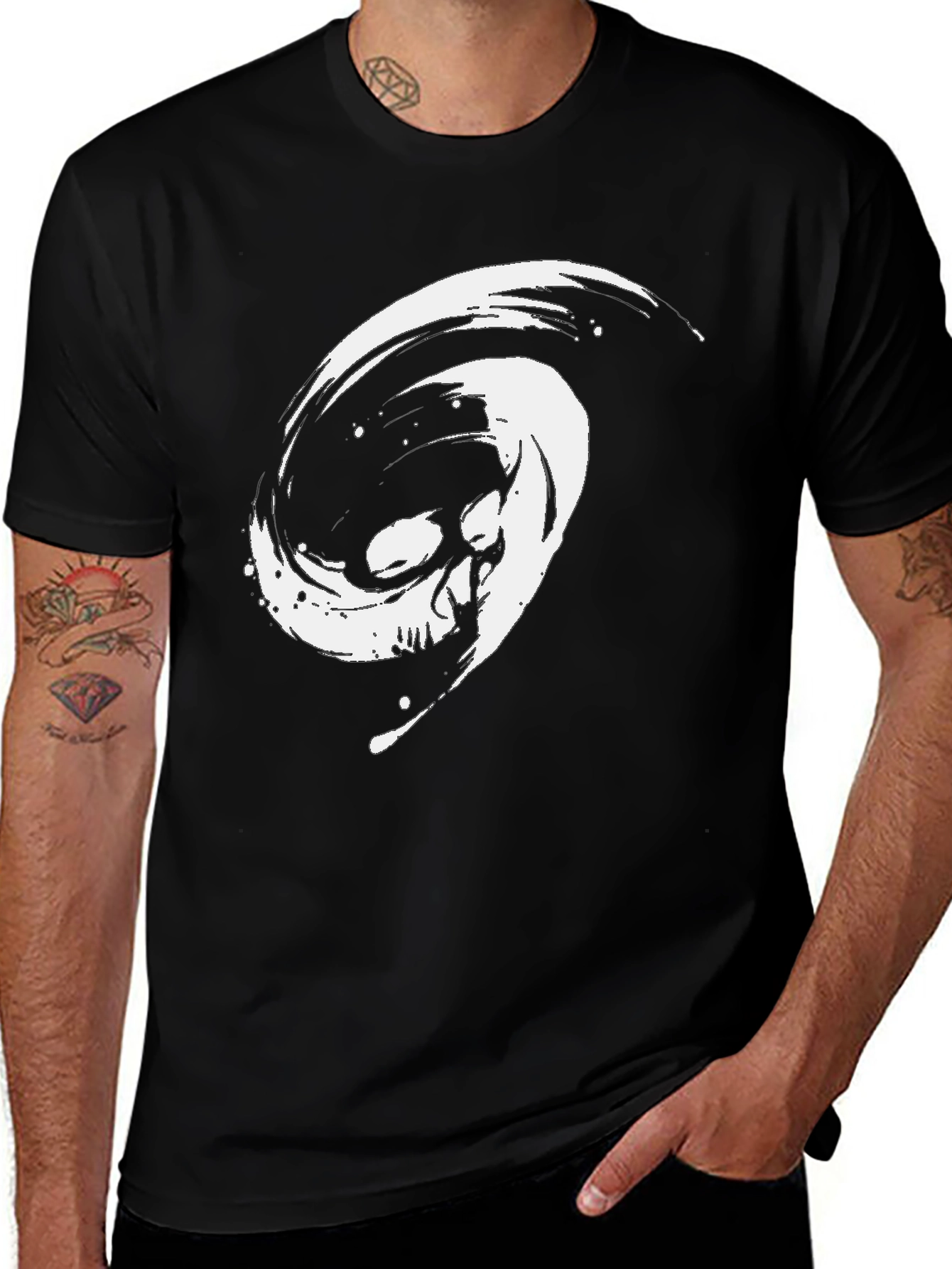 Edgy Skull Graphic Tee - Black Cotton T-Shirt
