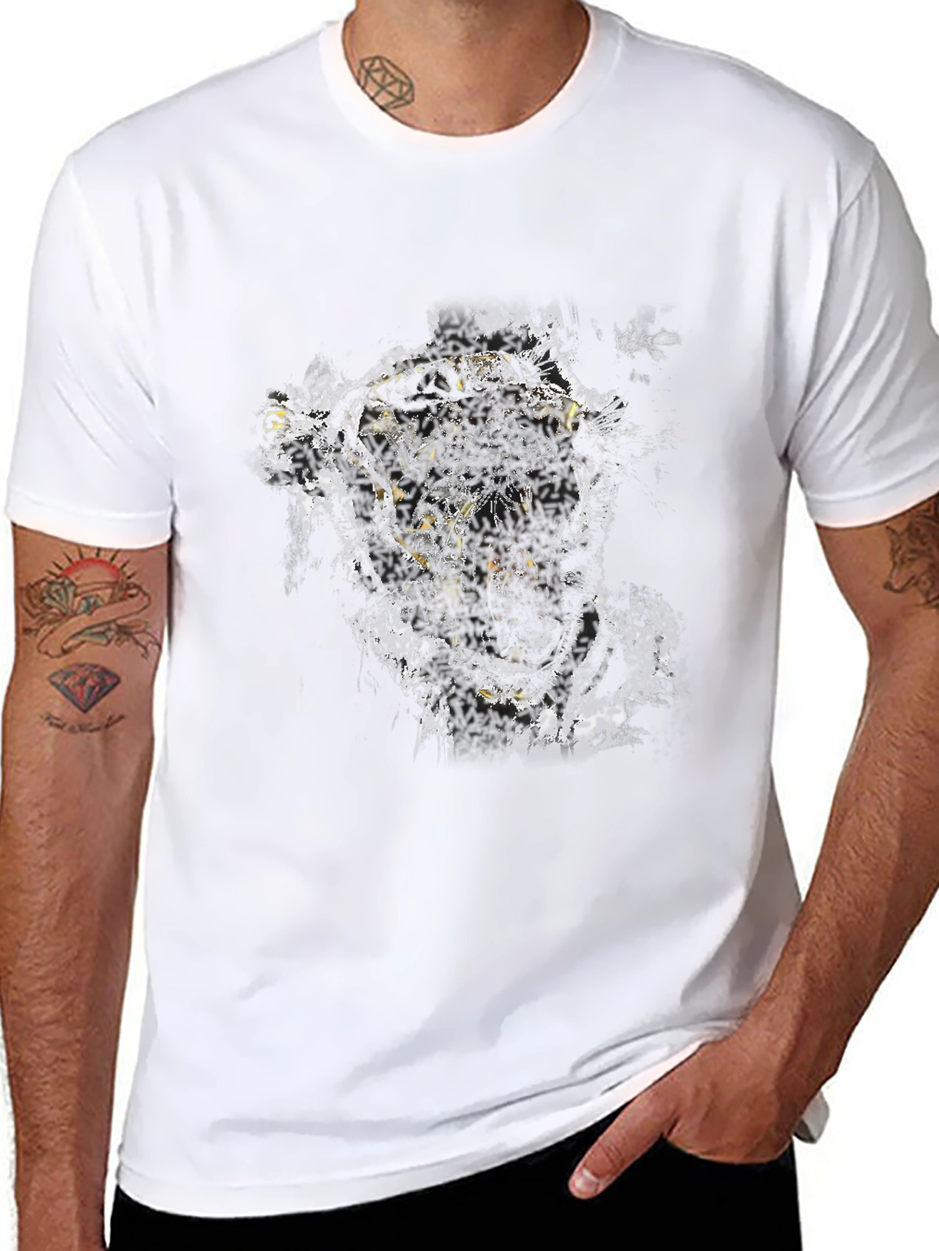 Tiger Graphic Black T-Shirt - Bold Animal Print Tee