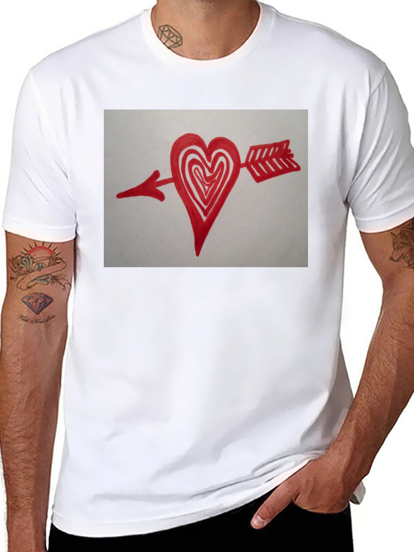 Arrow Heart Graphic Black T-Shirt