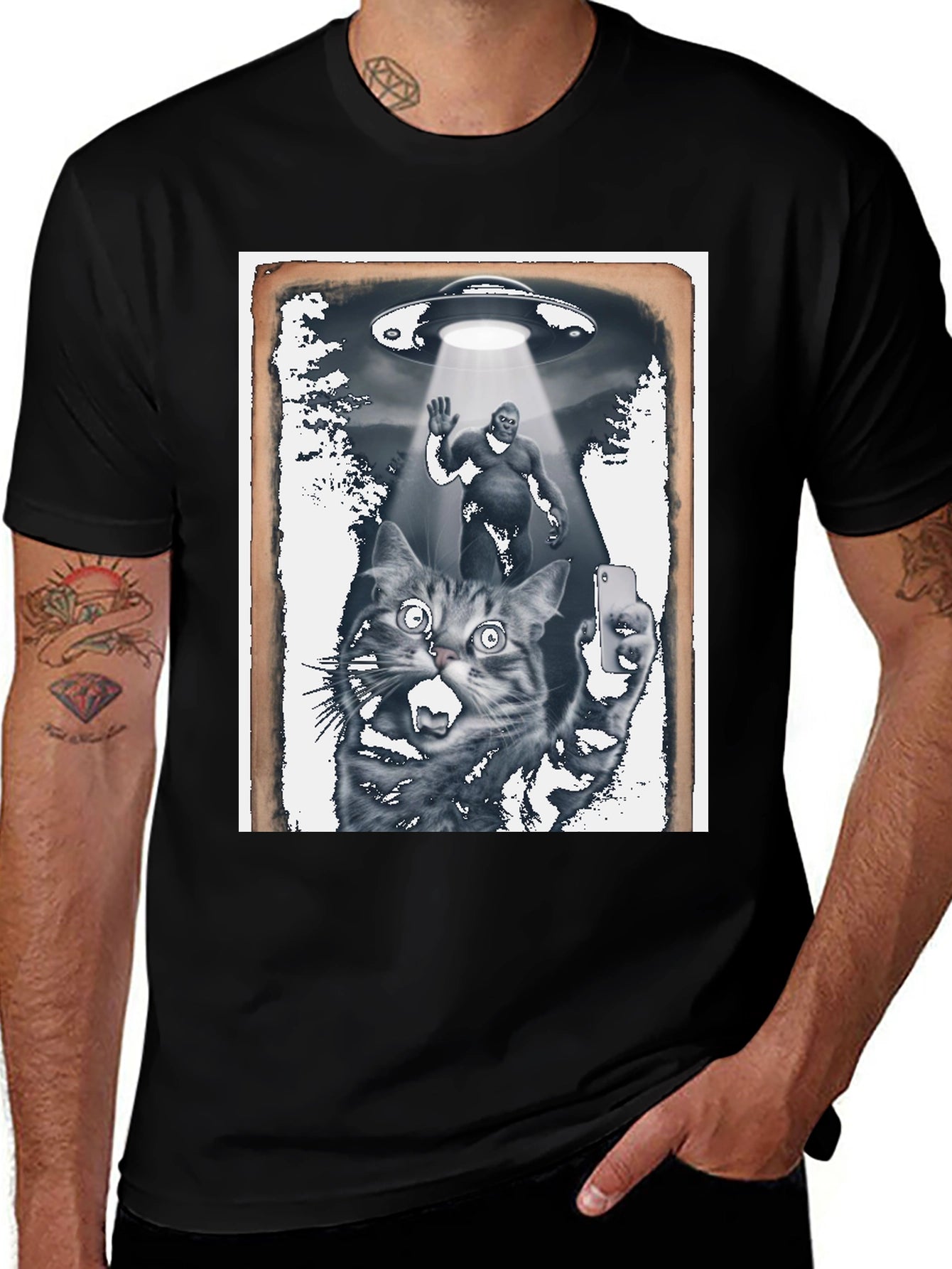UFO Cat Selfie T-Shirt