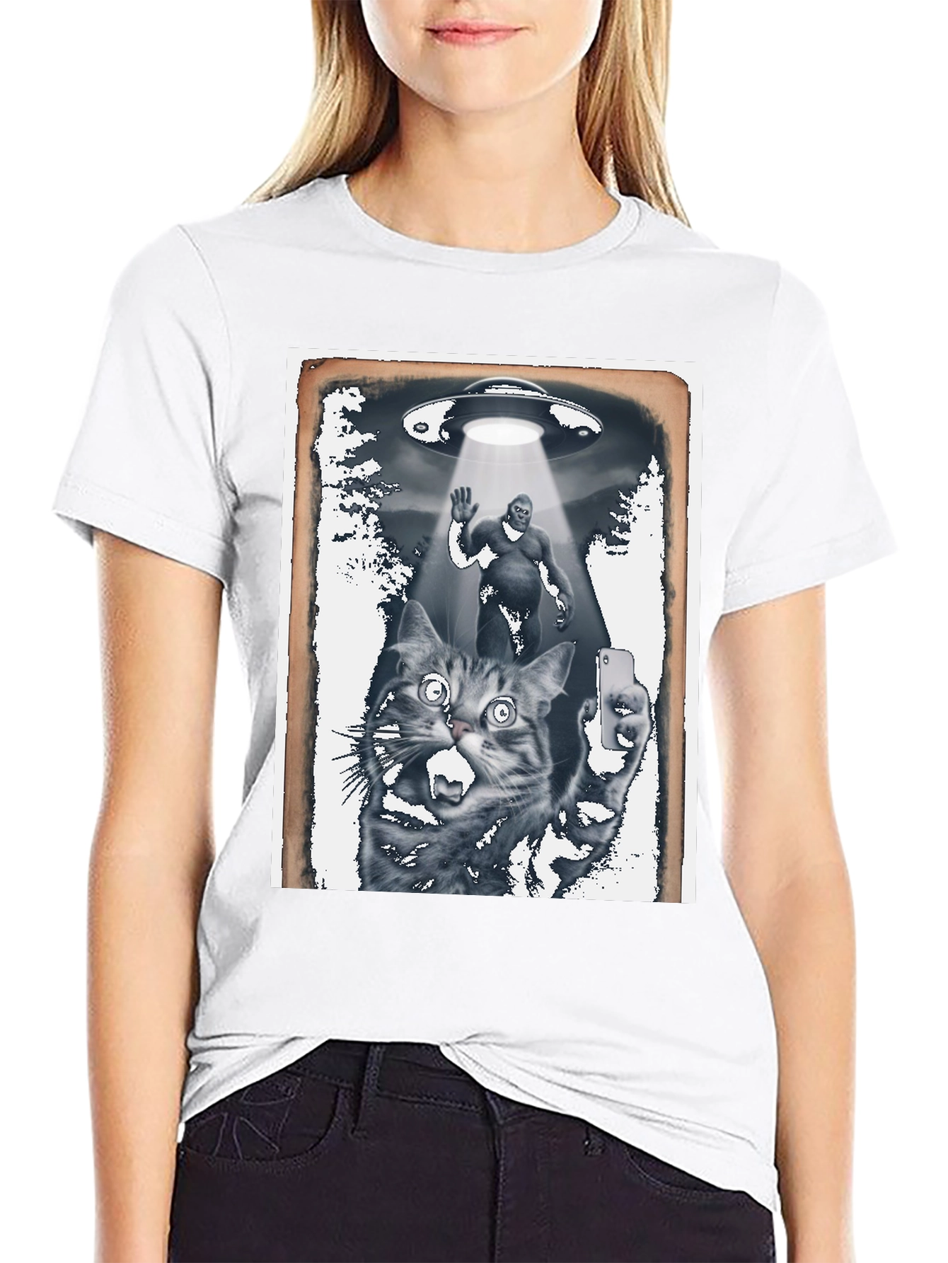 UFO Cat Selfie T-Shirt