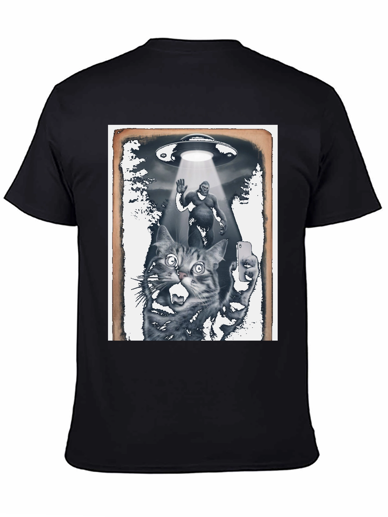 UFO Cat Selfie T-Shirt