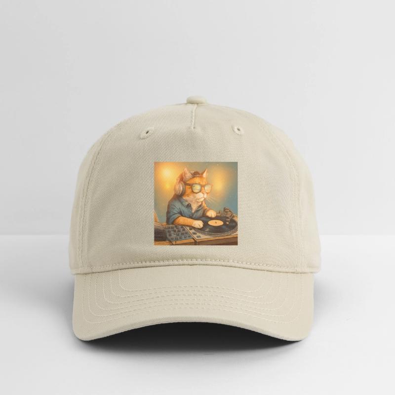 Funny Vintage Cat DJ Tropical Beach Gift