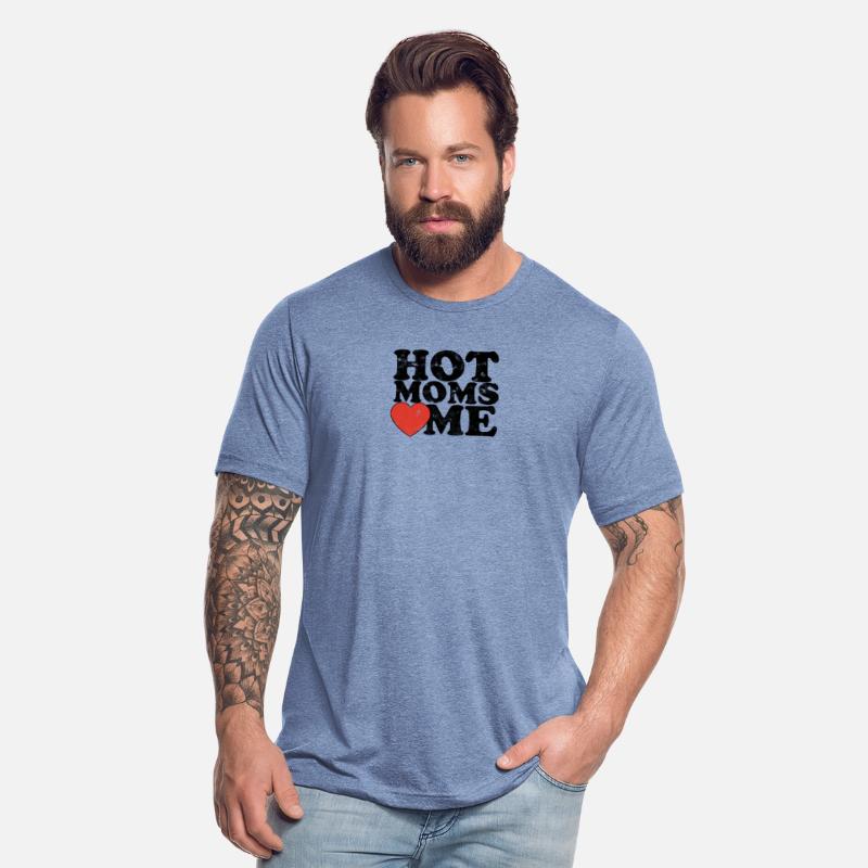 HOT MOMS LOVE ME - Attraction