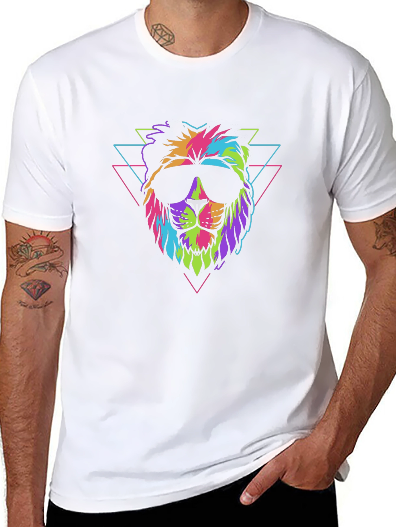 Cool Retro Lion Graphic T-Shirt