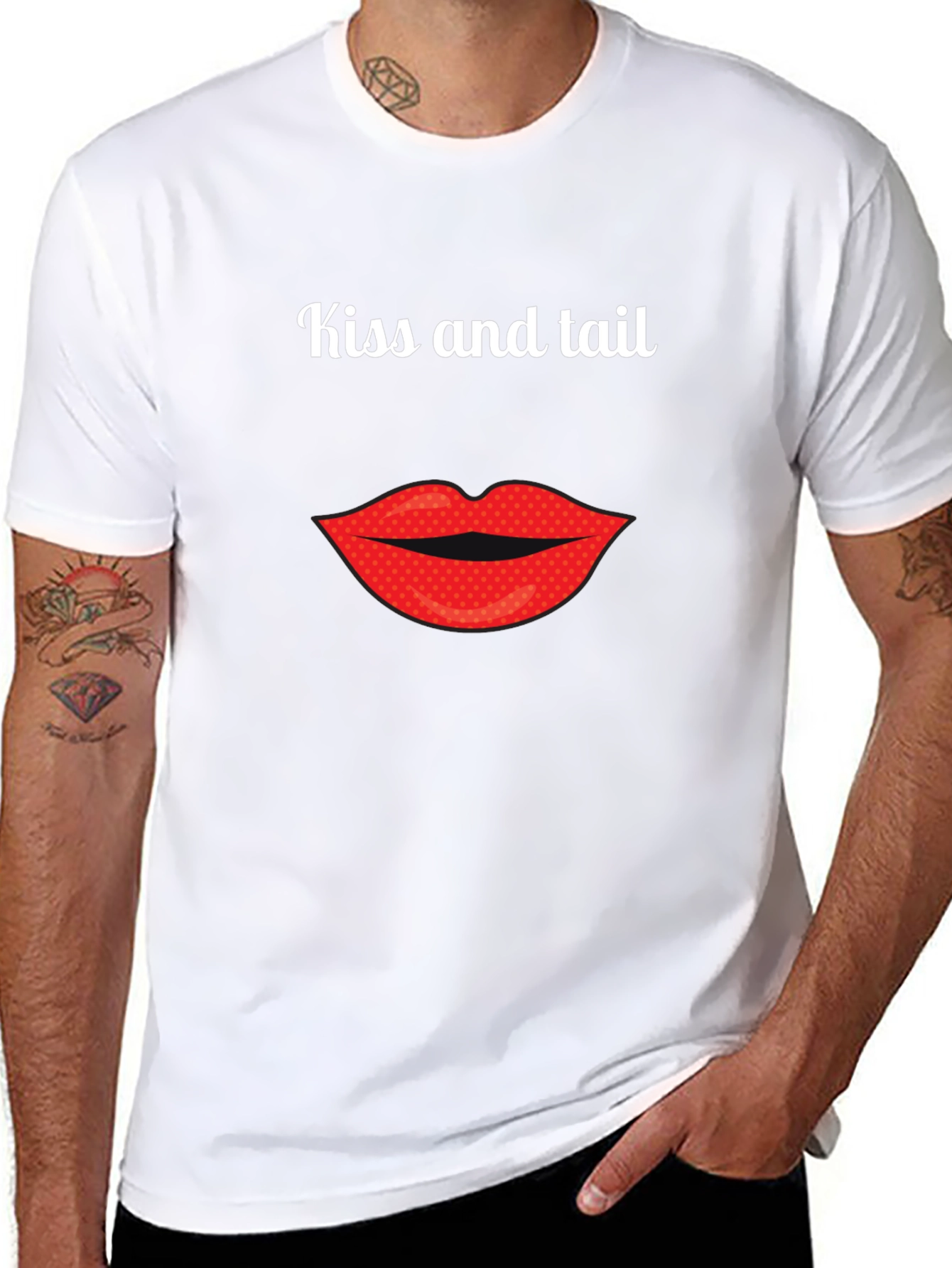 Kiss and Tail Graphic T-Shirt