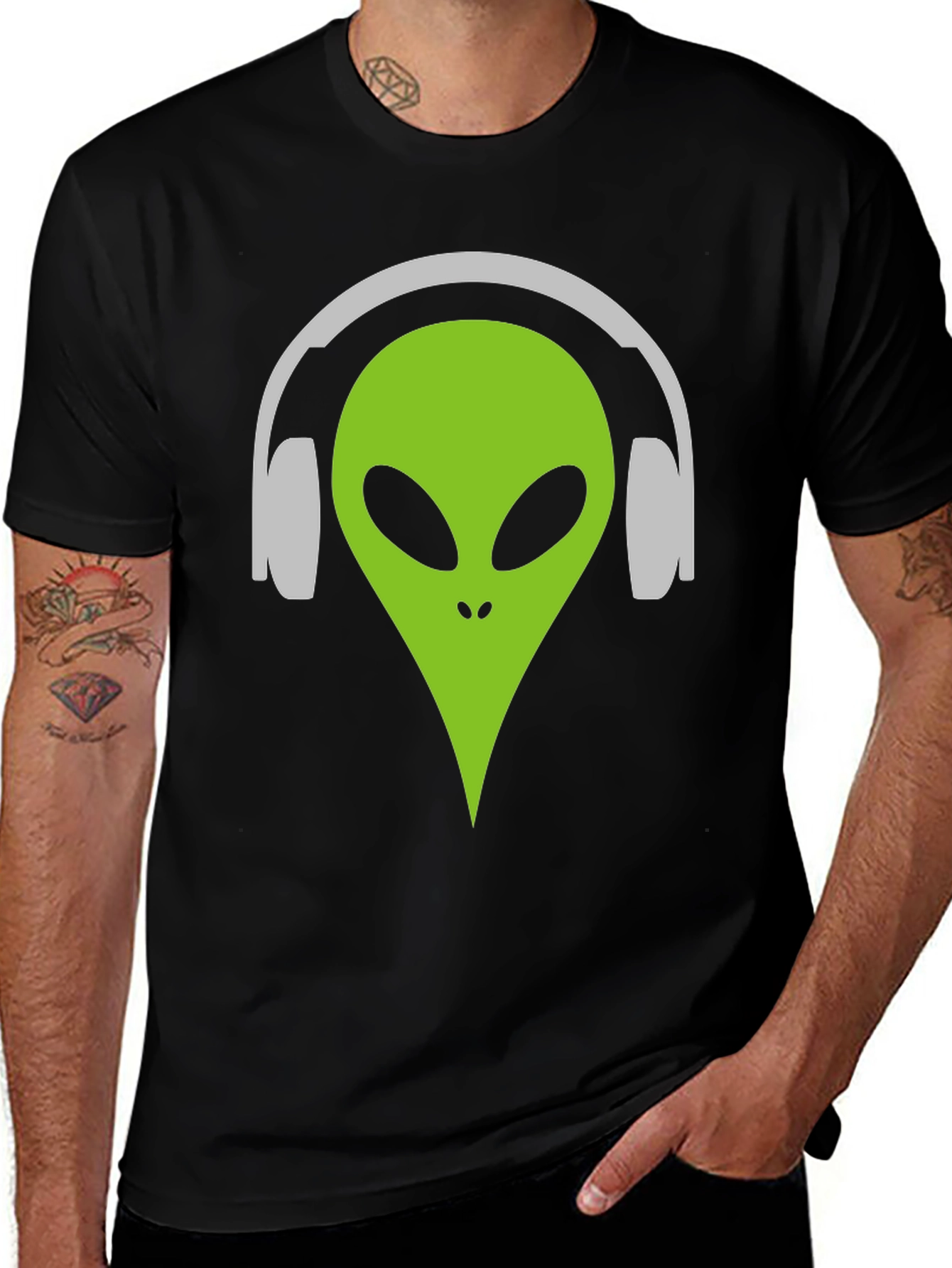 Alien DJ T-Shirt - Black Graphic Tee