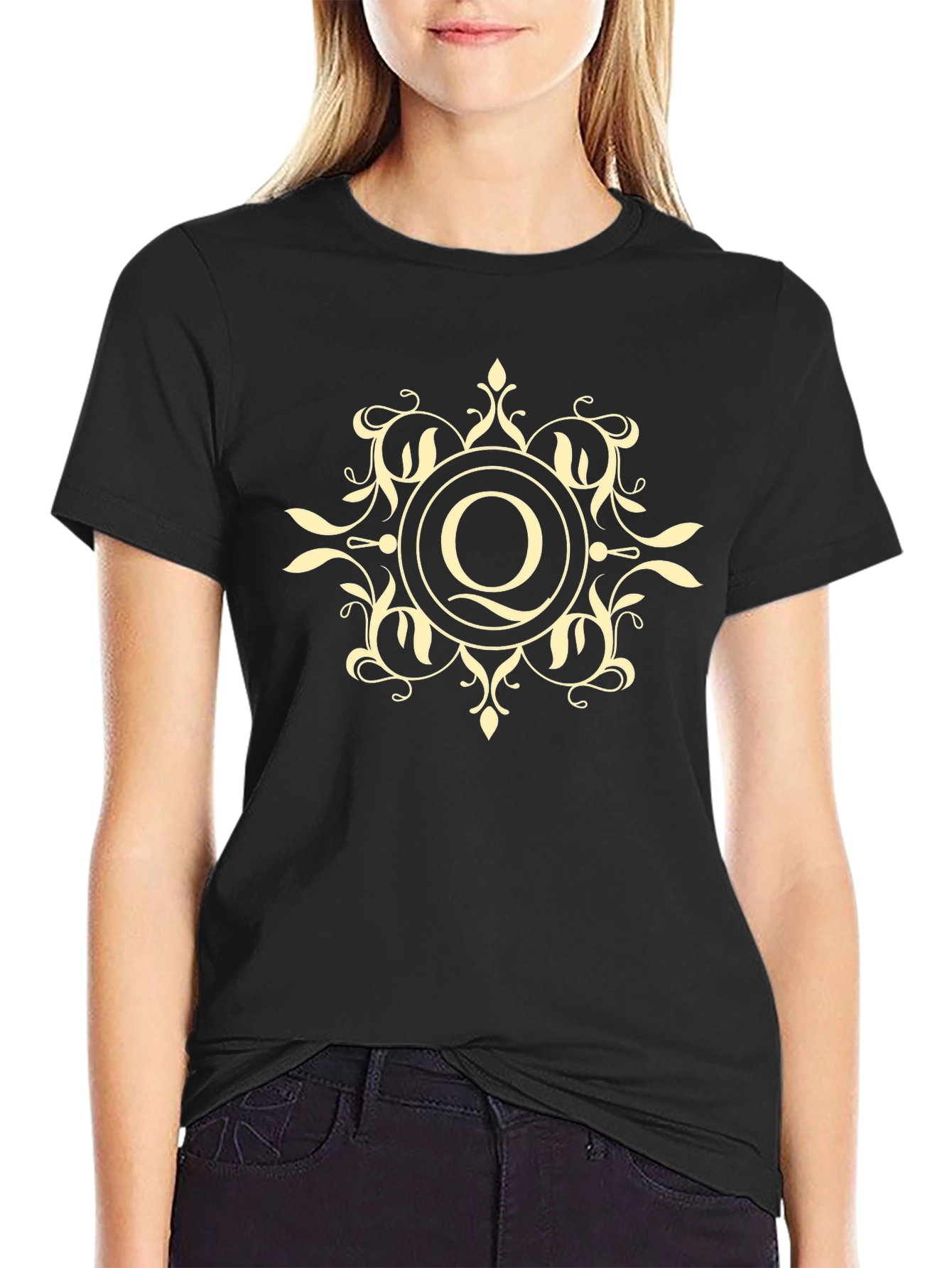 Ornate Q Monogram Graphic Tee - Black