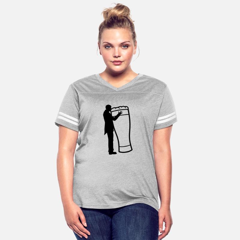 wedding groom kisses beer