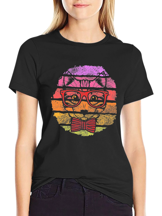 Retro Cat T-Shirt: Hipster Style for Cat Lovers